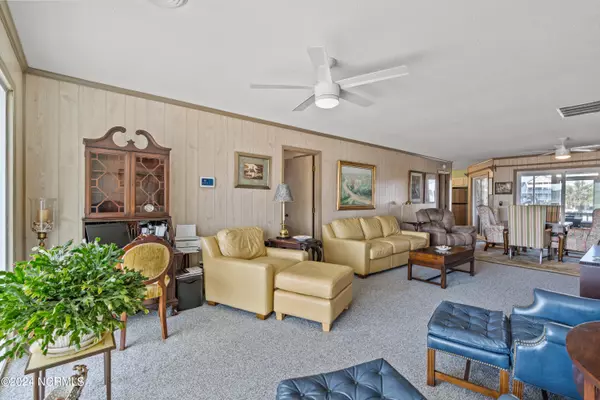 North Myrtle Beach, SC 29582,301 43rd AVE N