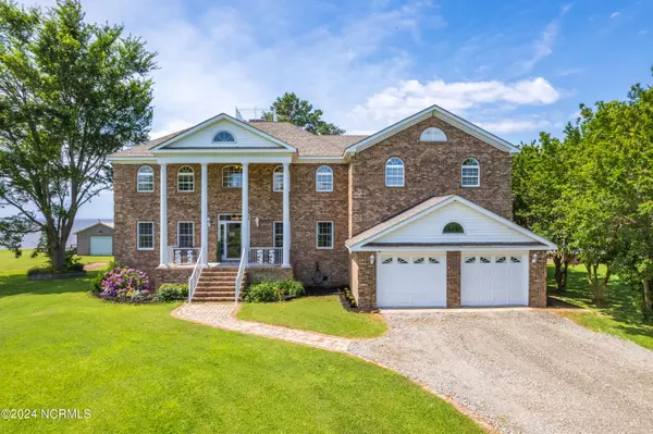 Hertford, NC 27944,221 Rocky ST