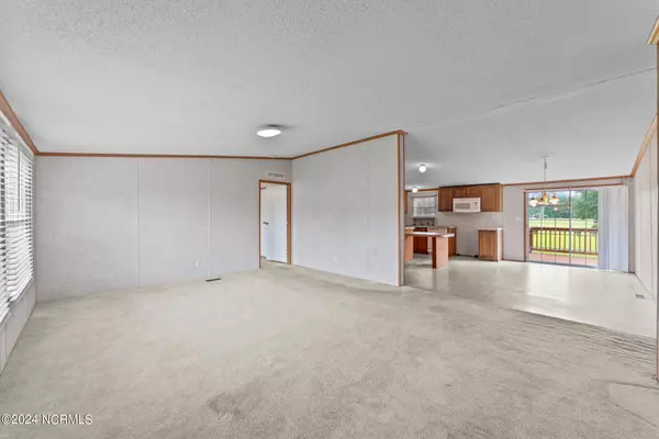 Kinston, NC 28504,2058 Town Crier RD