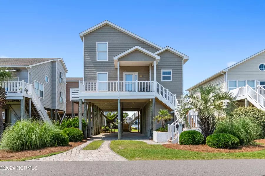 6 Channel DR, Ocean Isle Beach, NC 28469