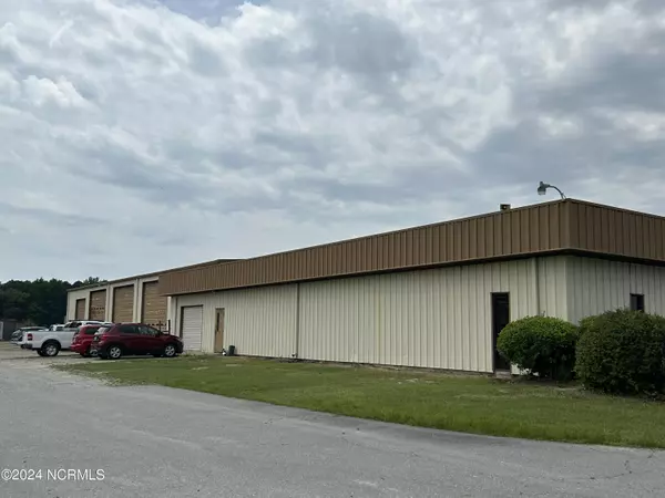 Goldsboro, NC 27530,2467 W Us Hwy 70 #(Front Section)