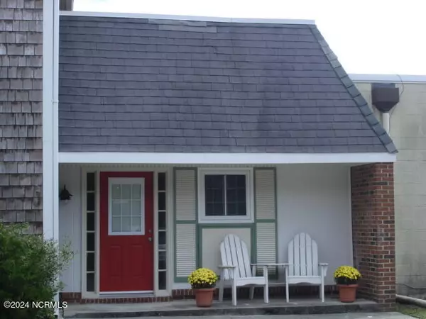 Beaufort, NC 28516,323 Front ST