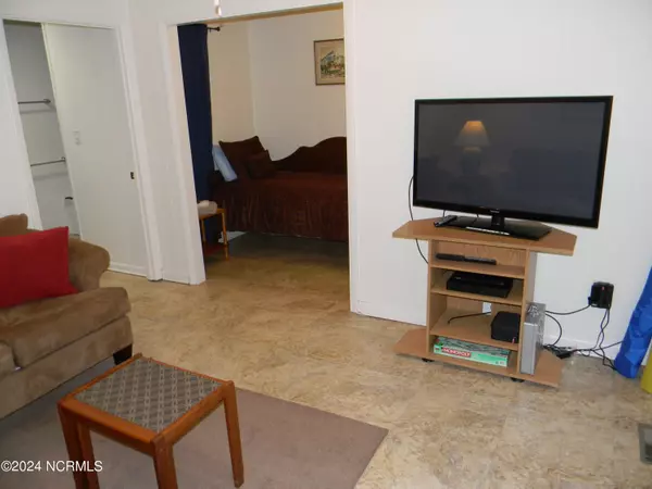 Beaufort, NC 28516,323 Front ST