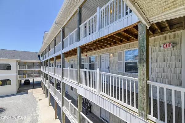 Surf City, NC 28445,1505 N New River DR #210