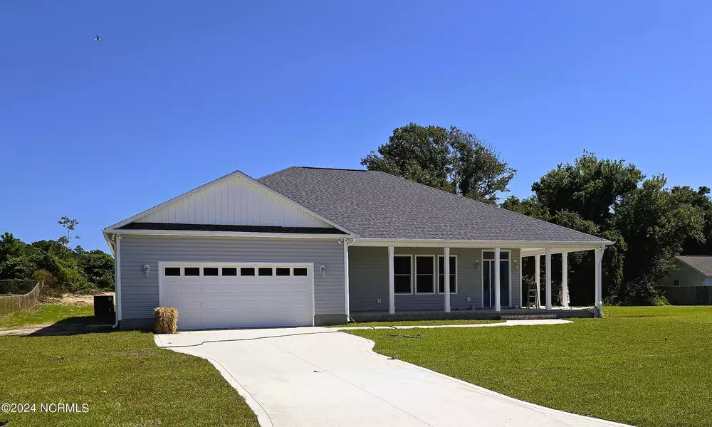 153 Radford LN, Newport, NC 28570