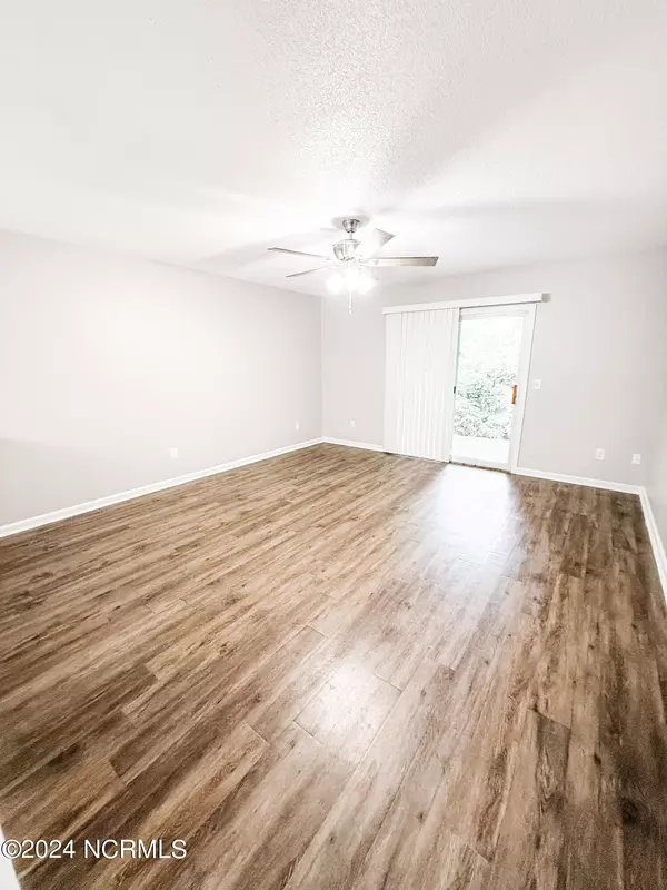 Wilmington, NC 28405,4611 Mcclelland DR #102