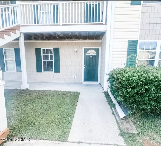 4611 Mcclelland DR #102, Wilmington, NC 28405