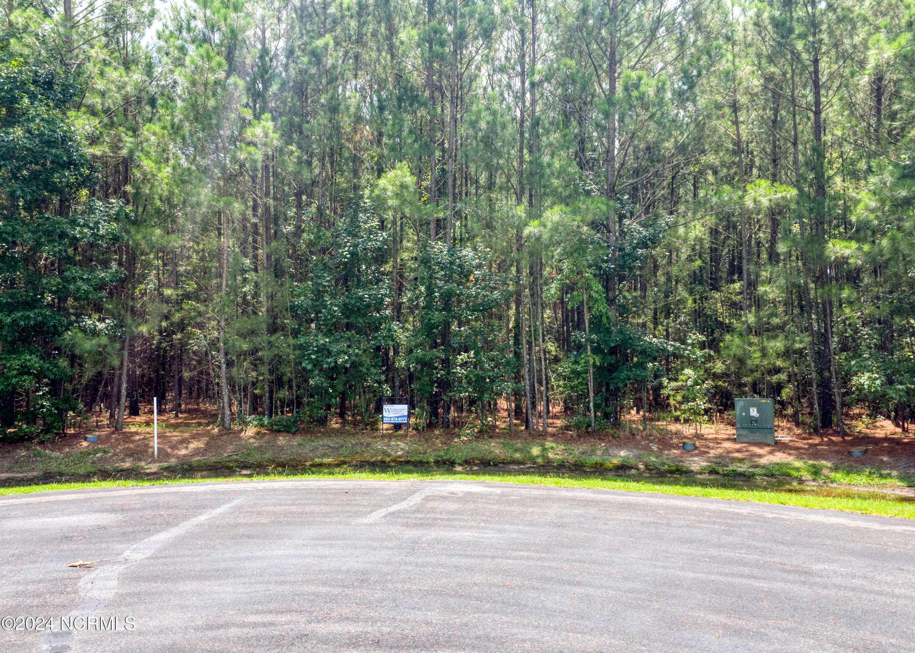 Belhaven, NC 27810,11 Bradford CT
