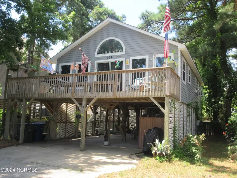 202 W Lost Colony DR, Nags Head, NC 27959