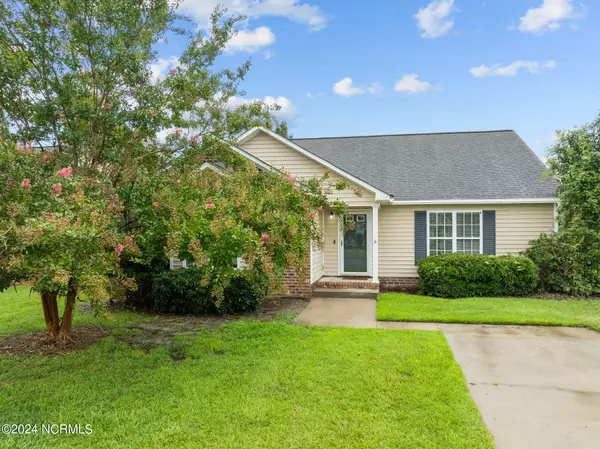 Ayden, NC 28513,3697 Highland DR