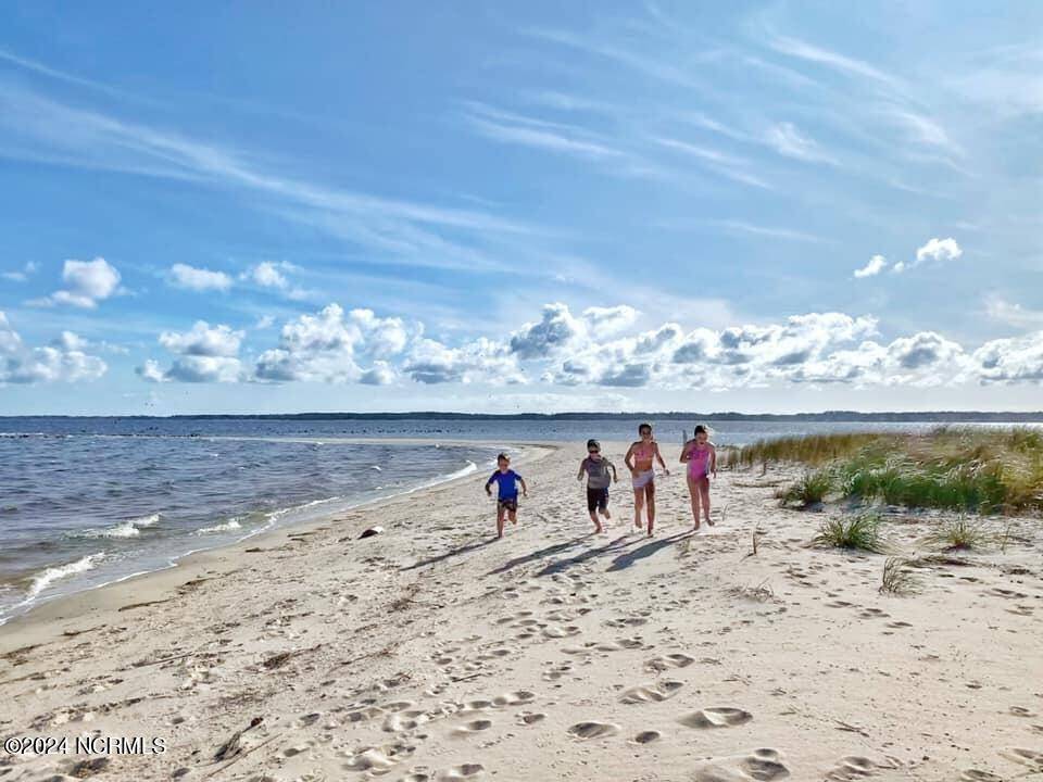 Minnesott Beach, NC 28510,417 Mill Creek RD