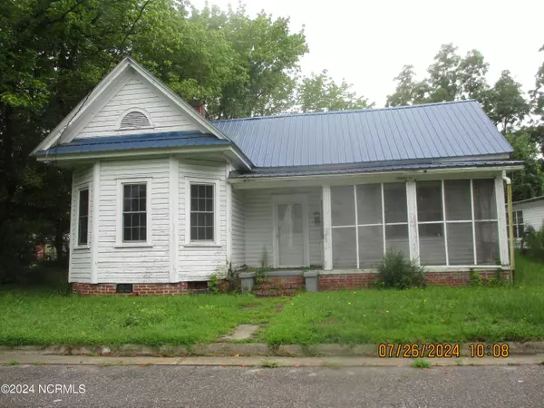 113 Reddick ST, Williamston, NC 27892