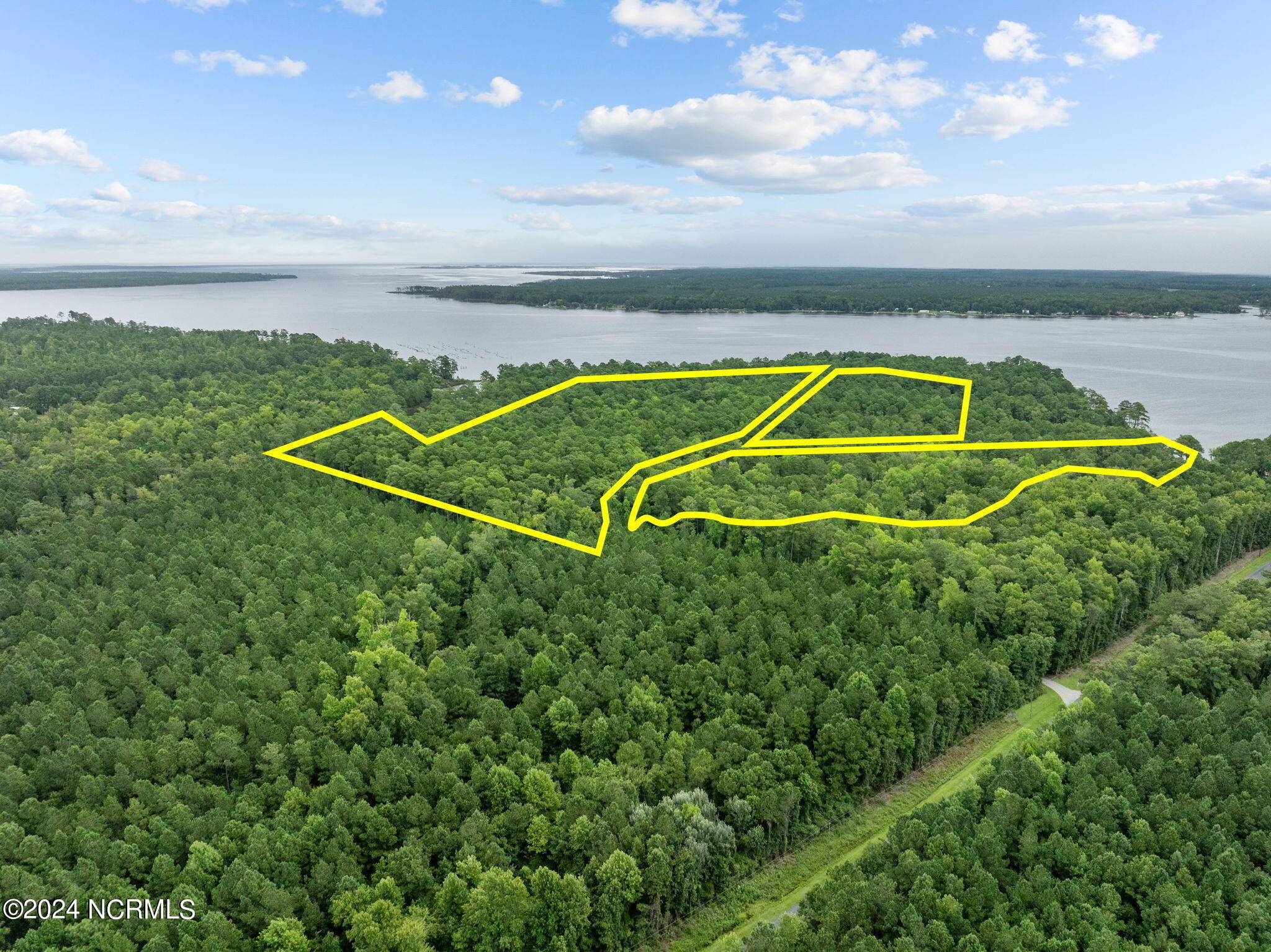 Bayboro, NC 28515,000 Blue Heron DR