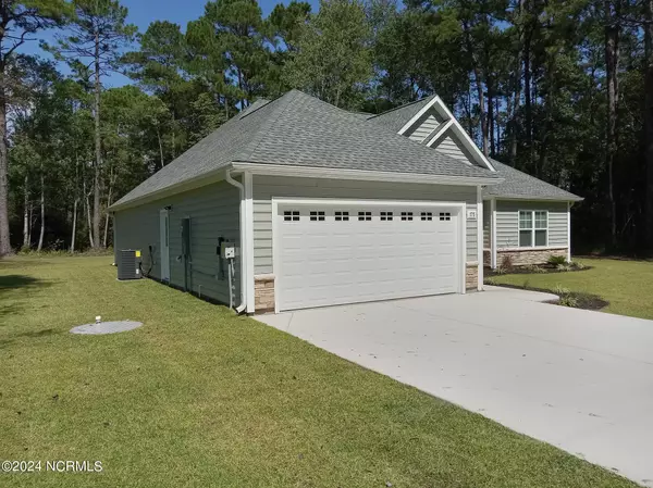 Calabash, NC 28467,175 Woodyard DR NW