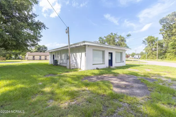 Edenton, NC 27932,1111 N Oakum ST