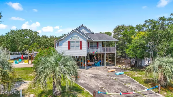 Oak Island, NC 28465,303 NE 50th ST