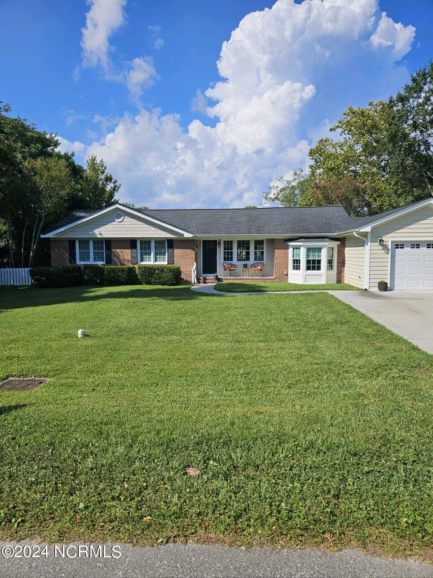 804 Fayetteville AVE, Carolina Beach, NC 28428