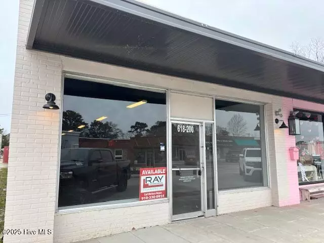 Jacksonville, NC 28540,618 New Bridge ST #200