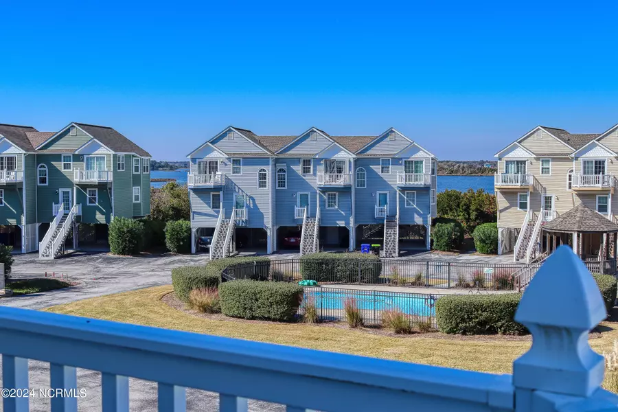 101 Heron Cay CT, North Topsail Beach, NC 28460