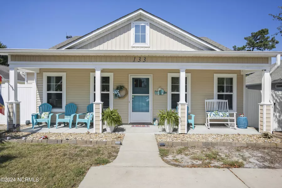 133 NE 32nd ST, Oak Island, NC 28465