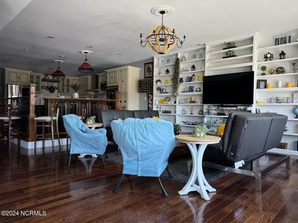 Elizabeth City, NC 27909,222 N Poindexter ST