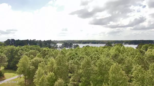 Bath, NC 27808,251 Marshs Cove DR