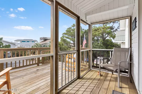 Holden Beach, NC 28462,118 Seaside ST
