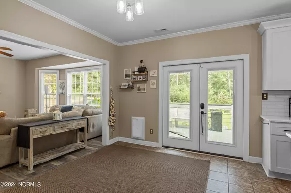 Swansboro, NC 28584,105 Forest LN