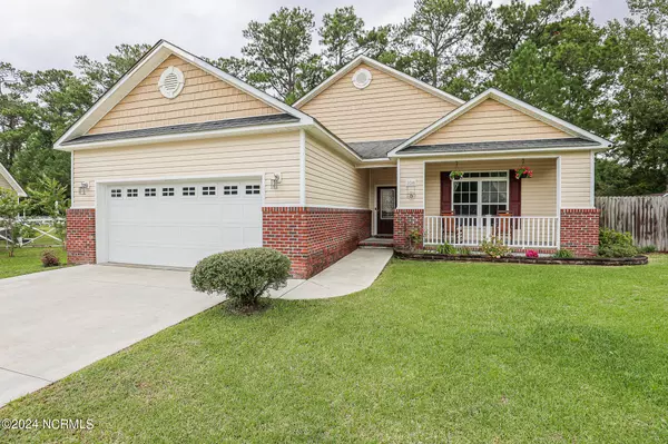 Holly Ridge, NC 28445,108 Emerald Cove CT