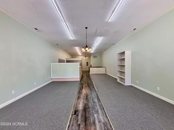 Warsaw, NC 28398,112 N Front ST