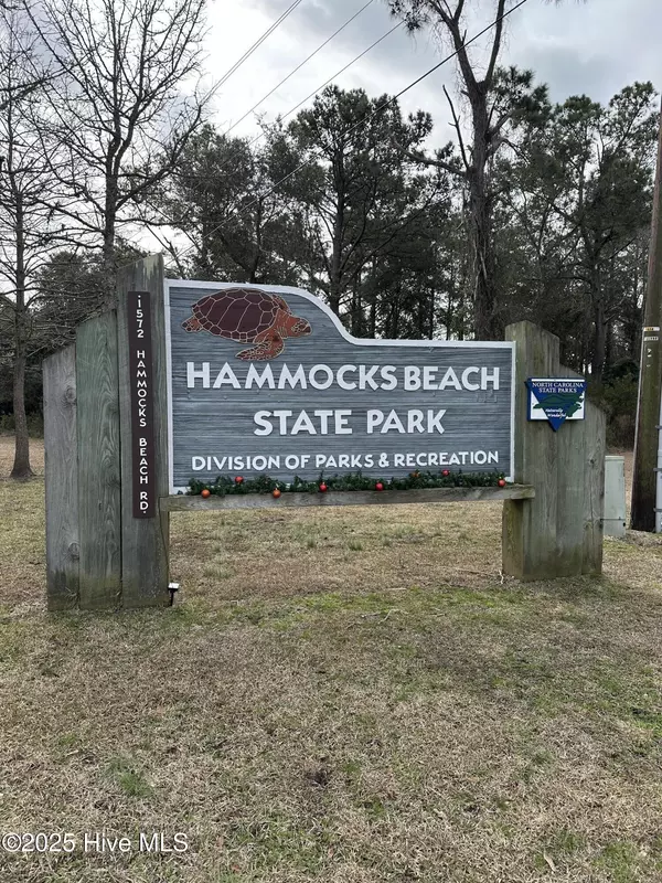 Swansboro, NC 28584,1401 Hammocks Beach RD