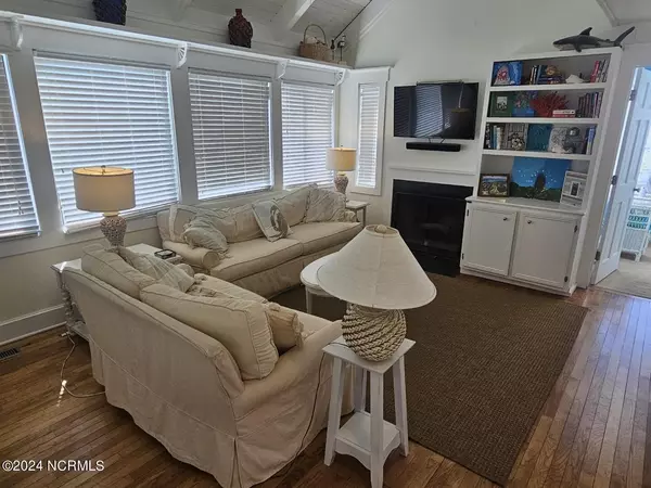Bald Head Island, NC 28461,305 S Bald Head Wynd #15