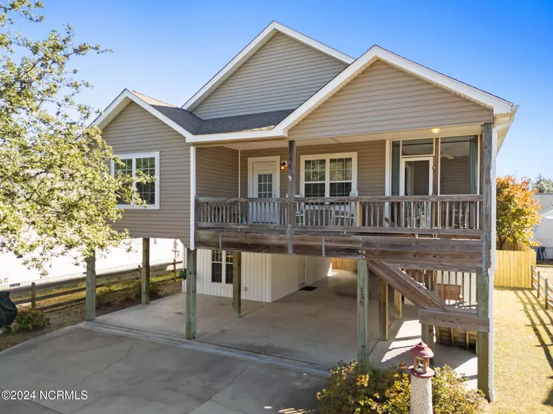 138 NE 31st ST, Oak Island, NC 28465