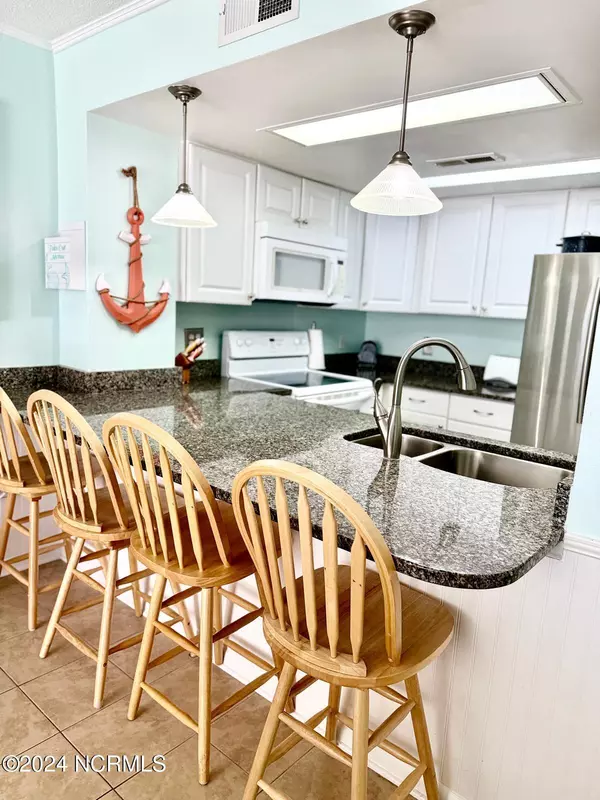 North Topsail Beach, NC 28460,2000 New River Inlet RD #Unit 3202