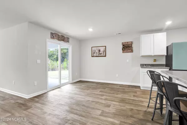 Bolivia, NC 28422,177 Piping Plover CT