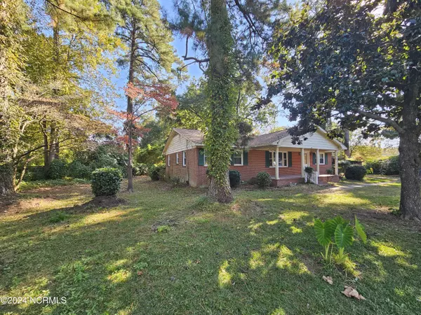 New Bern, NC 28560,307 Neuse Cliffs RD