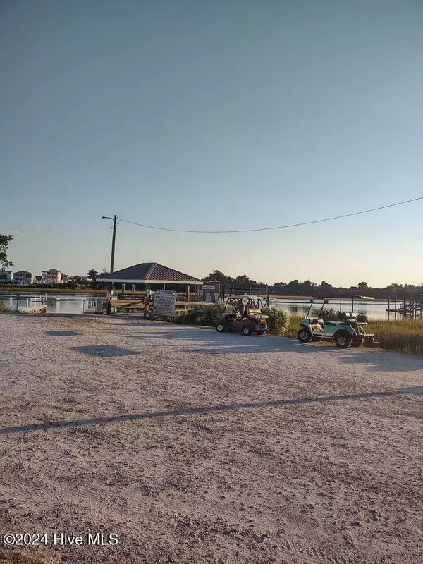 Supply, NC 28462,2329 E Tanglewood DR #SW