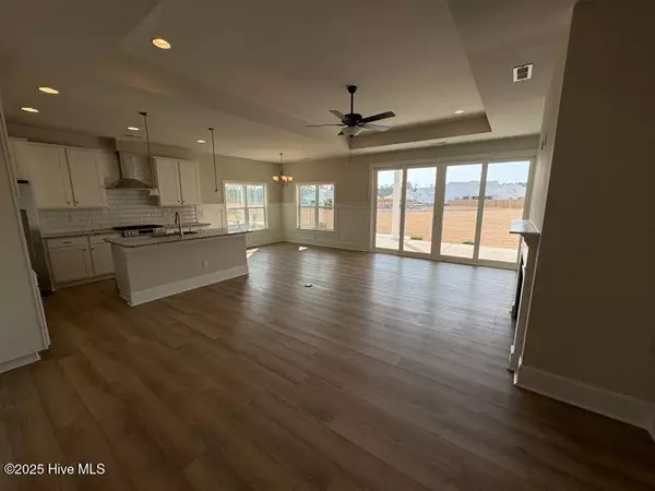Hampstead, NC 28443,316 Bluebird LN