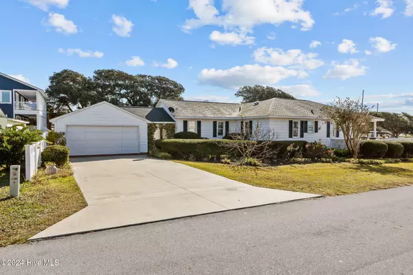 Beaufort, NC 28516,1701 Front ST