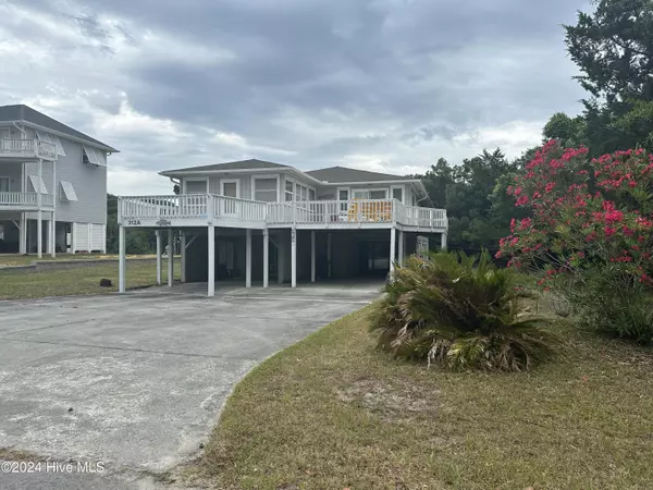 312 Channel DR #B,  Emerald Isle,  NC 28594