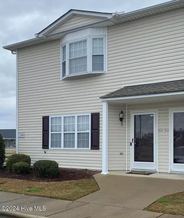 2152 Flagstone CT #M1, Greenville, NC 27834