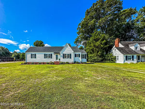Ahoskie, NC 27910,622 E Memorial DR