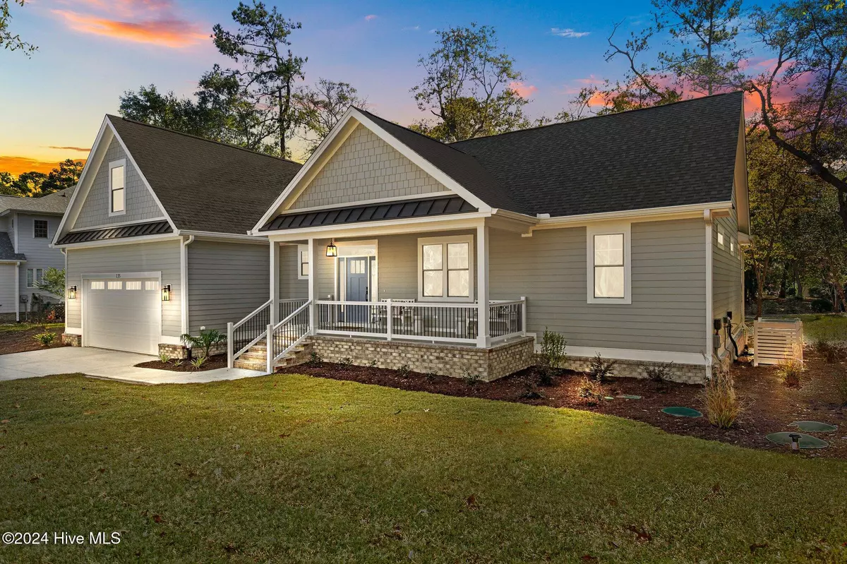 Supply, NC 28462,135 Clubhouse DR SW