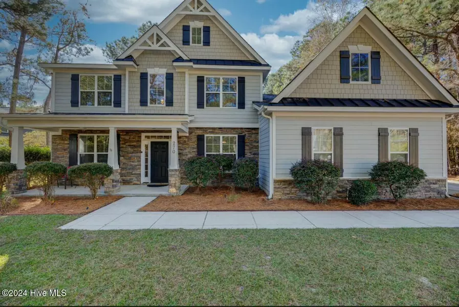 270 Hydrangea LN, Hampstead, NC 28443