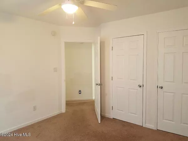 Elizabeth City, NC 27909,1698 Soundneck RD