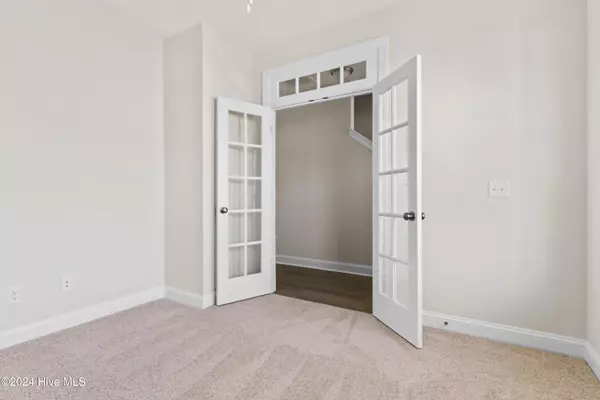 Hampstead, NC 28443,221 E Maritt ST