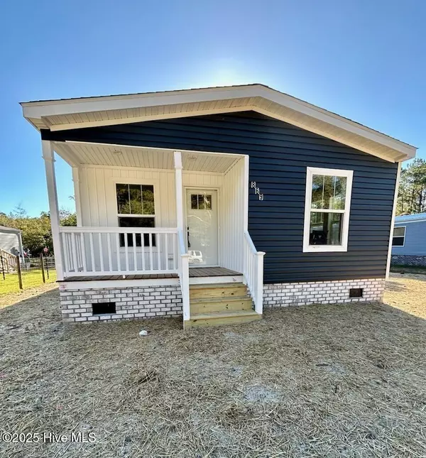 869 Oyster LN SW, Supply, NC 28462