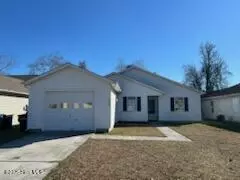 3002 E Windgate CT, Jacksonville, NC 28546