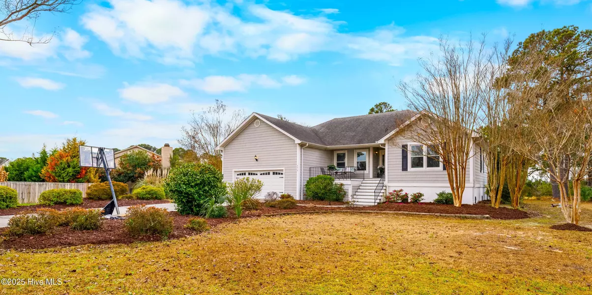 8416 Lakeview DR, Wilmington, NC 28412