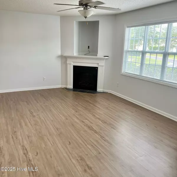 Greenville, NC 27834,2156 Flagstone CT #N6